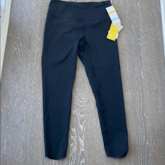 NWT Nordstrom - Zella Yoga Pants - Size M, Black - High Waist 7/8 - Picture 1 of 5